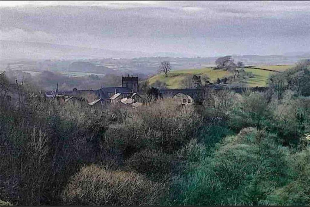 Ingledale Apartment, Ingleton, Yorkshire Dales National Park, Famous Three Peaks, Near The Lake District, Pets Are Welcome Ingleton  Eksteriør billede