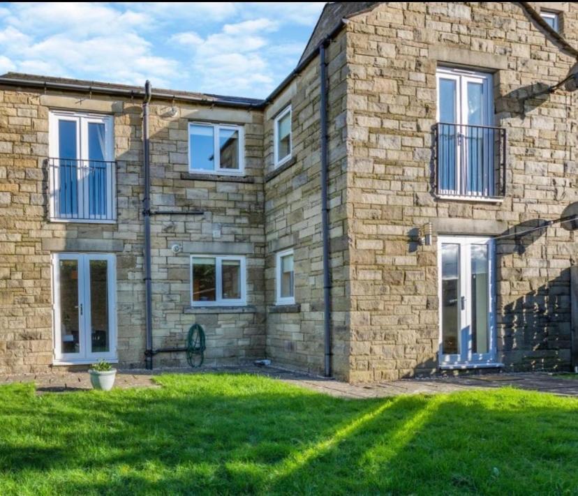 Ingledale Apartment, Ingleton, Yorkshire Dales National Park, Famous Three Peaks, Near The Lake District, Pets Are Welcome Ingleton  Eksteriør billede